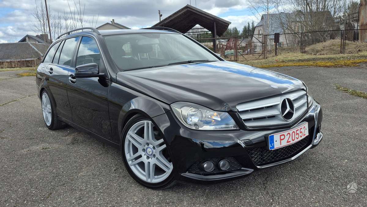 Mercedes-Benz C250, 2011