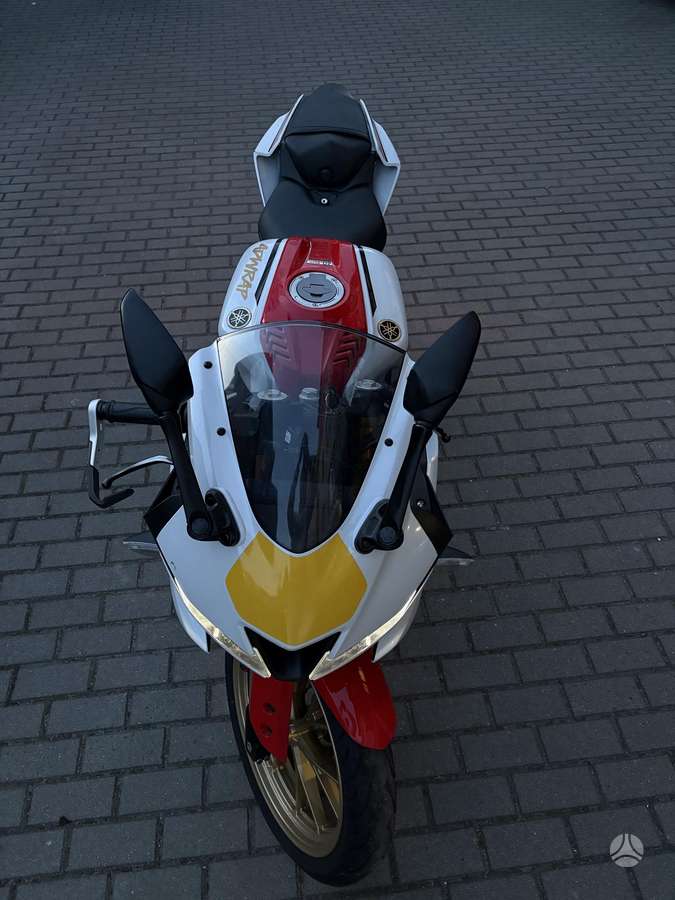 Yamaha YZF 125cc, superbikes