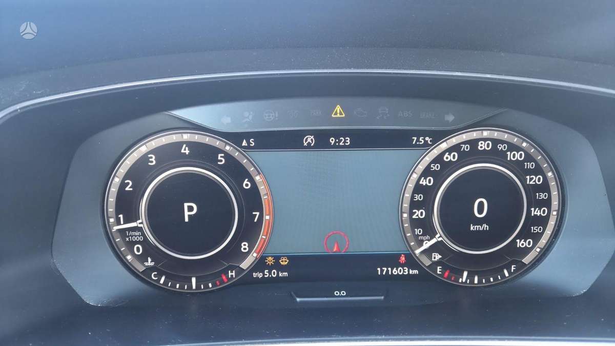 Volkswagen Tiguan - 4