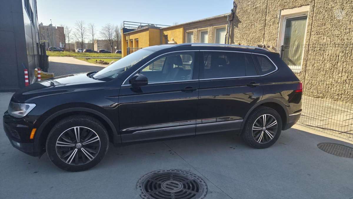 Volkswagen Tiguan - 7