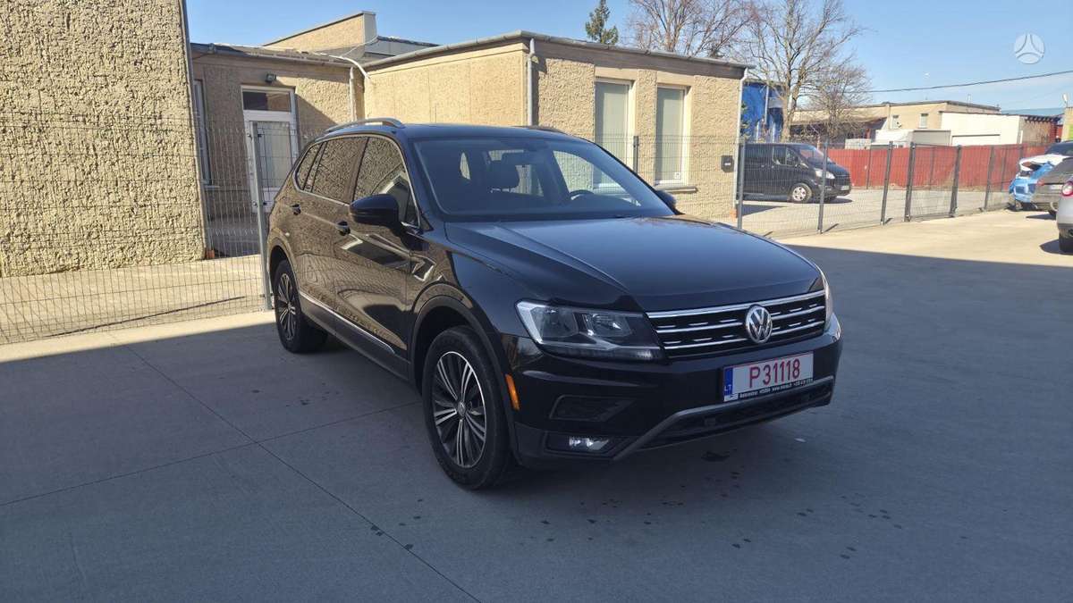 Volkswagen Tiguan - 2