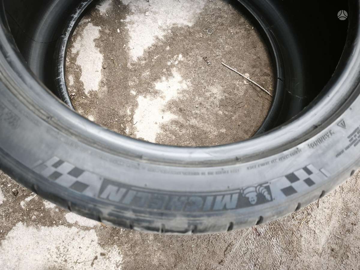 Michelin Pilot Super Sport, summer 285/35 R19