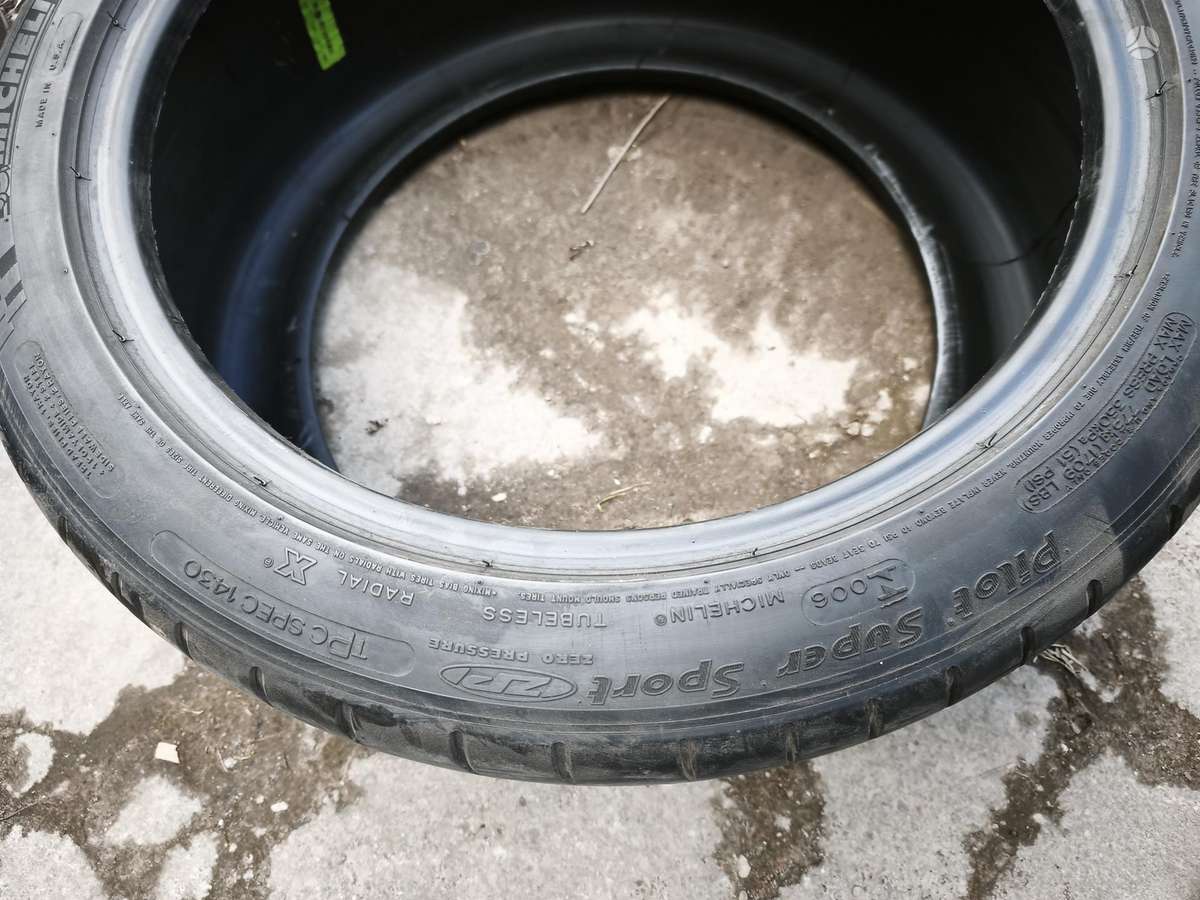 Michelin Pilot Super Sport, summer 285/35 R19