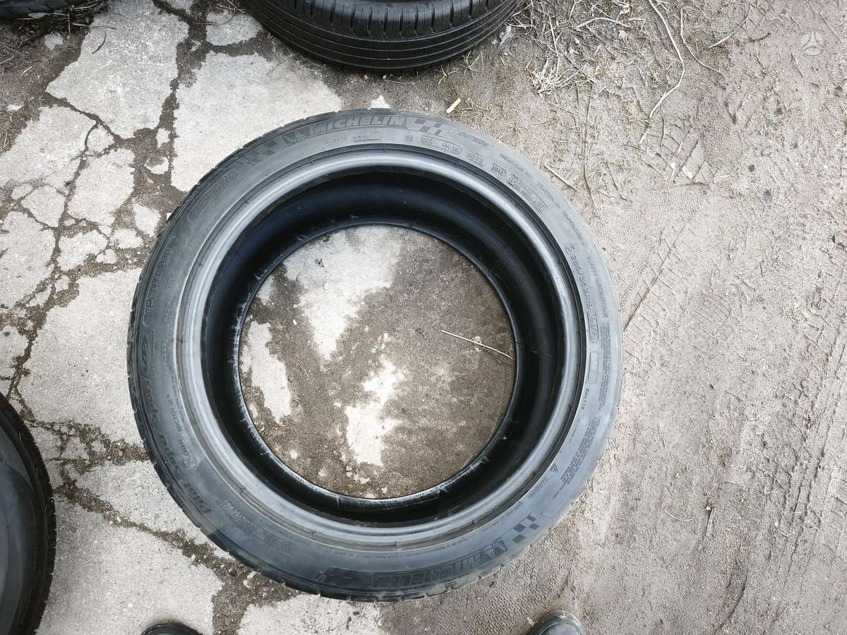 Michelin Pilot Super Sport, summer 285/35 R19