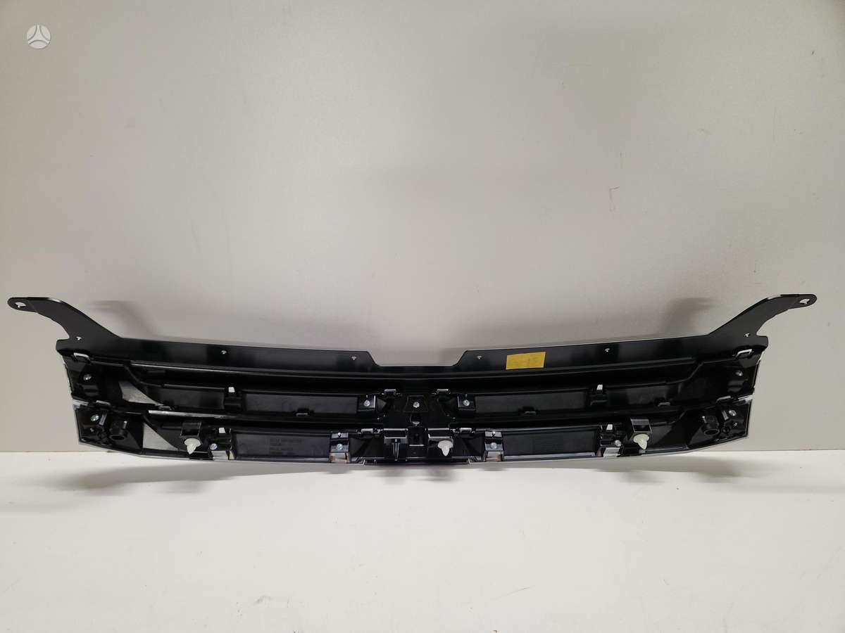 Mitsubishi Outlander, 7450A959 / 7450A980, front grill