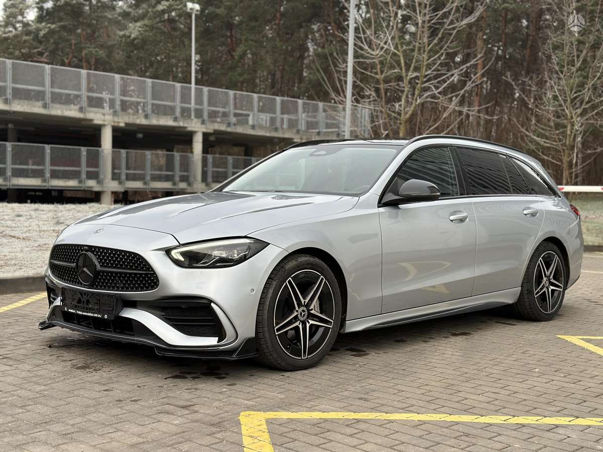Mercedes-Benz C220, 2022