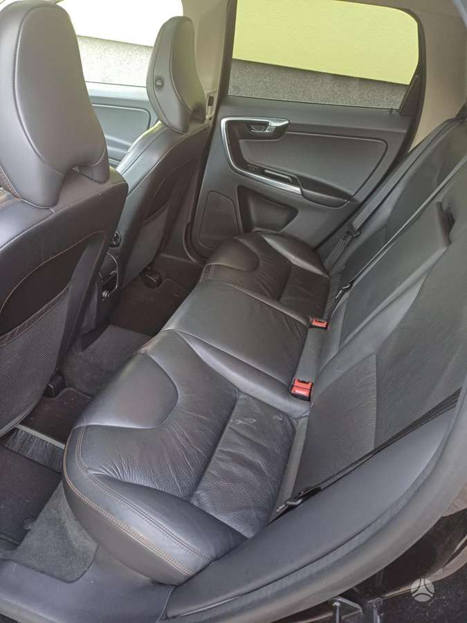 Volvo XC60 - 2