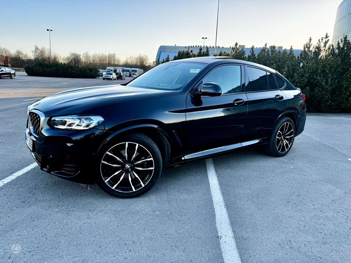 BMW X4, 2.0 l., off-road / crossover