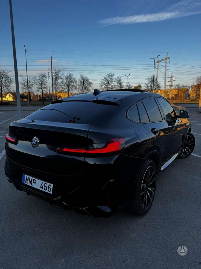 BMW X4, 2.0 l., off-road / crossover