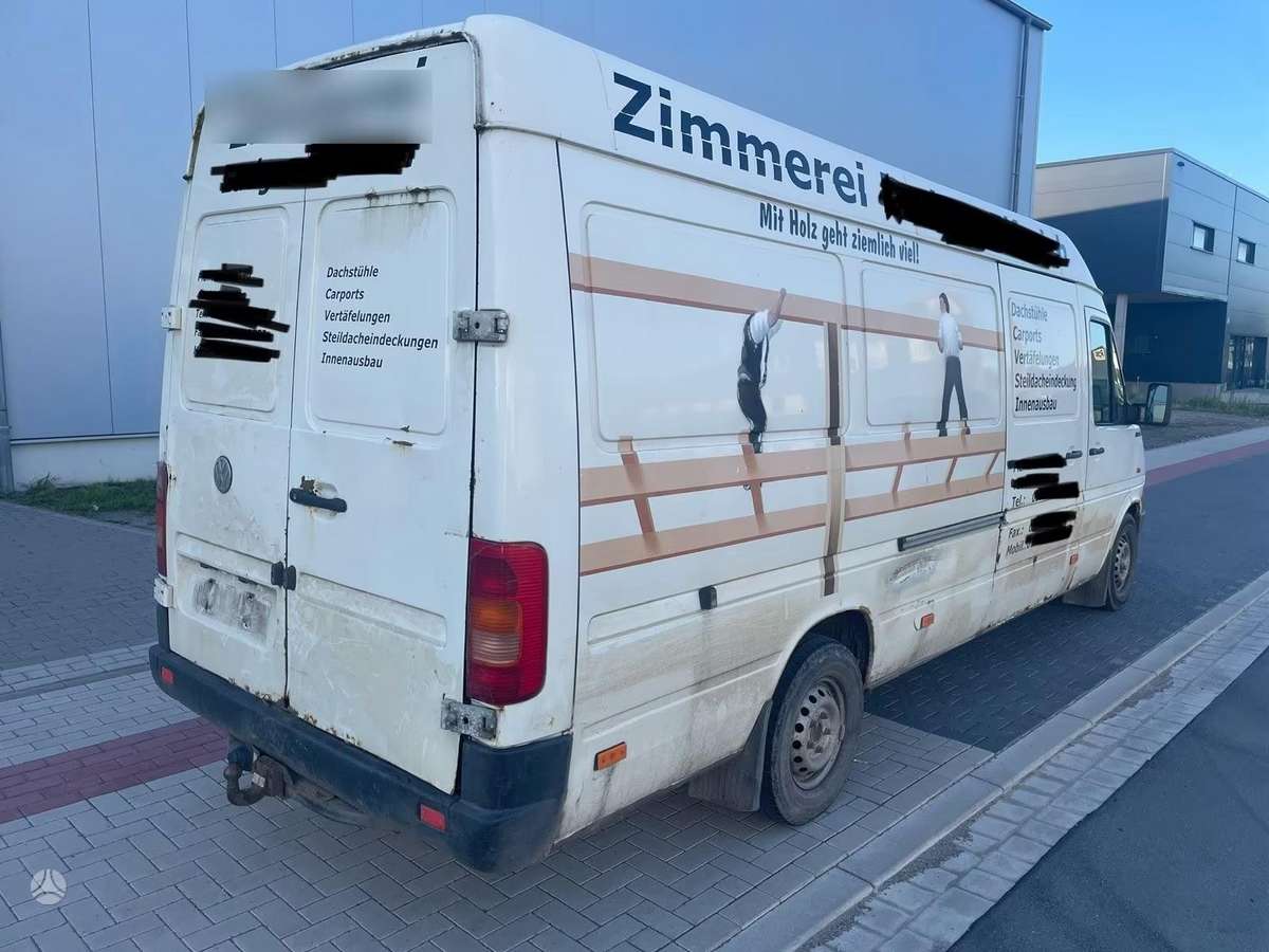 Volkswagen LT28, cargo vans