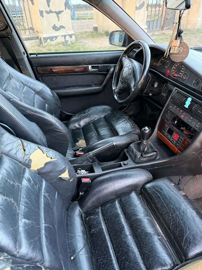 Audi A6, 2.5 l., universalas
