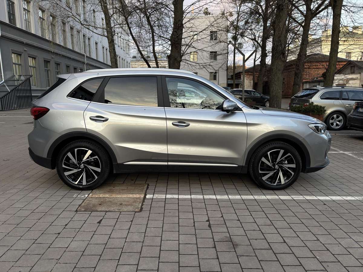 MG ZS, visureigis / krosoveris