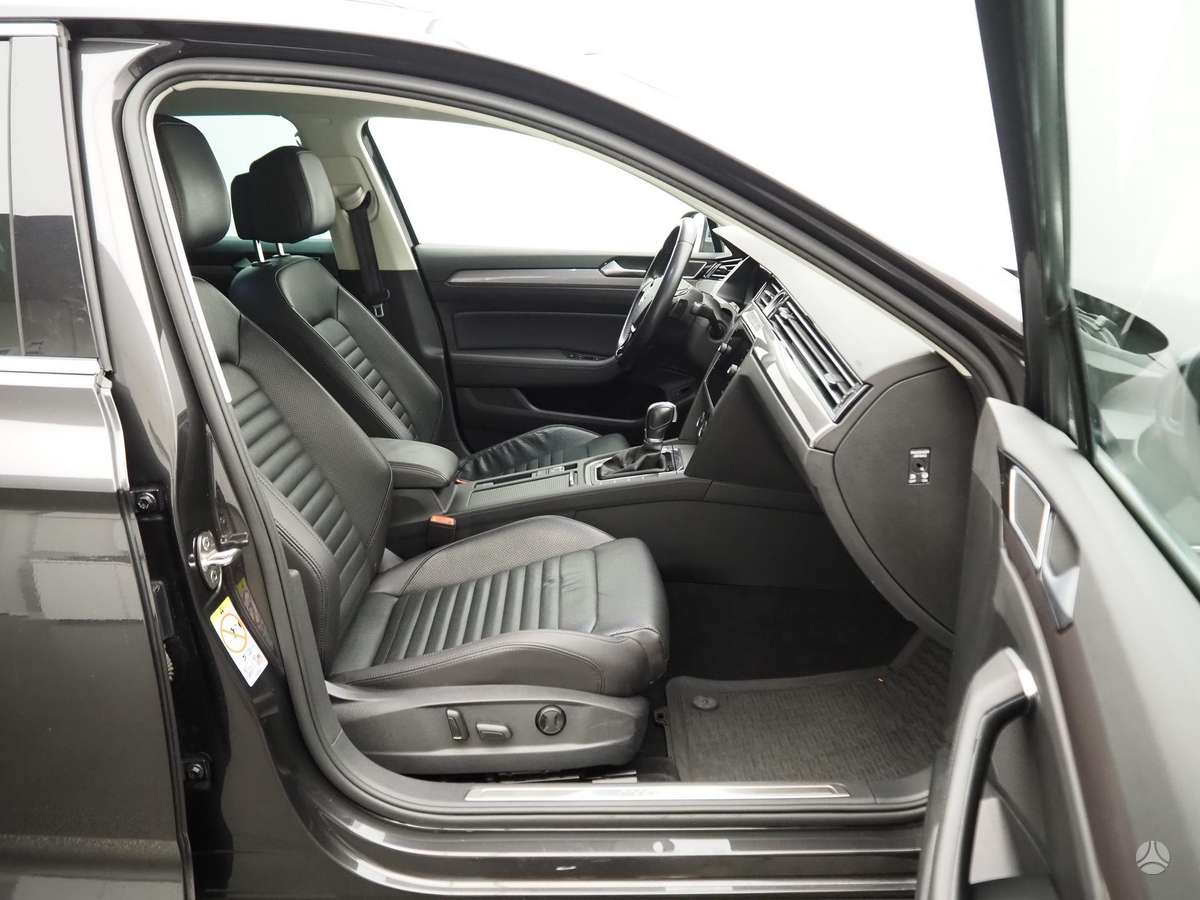Volkswagen Passat Alltrack - 12