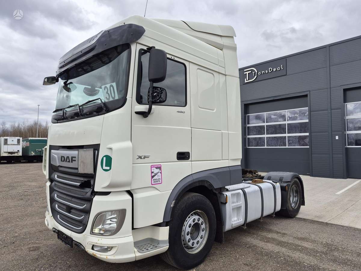 DAF XF106.480 Hidraulika, double sleeper