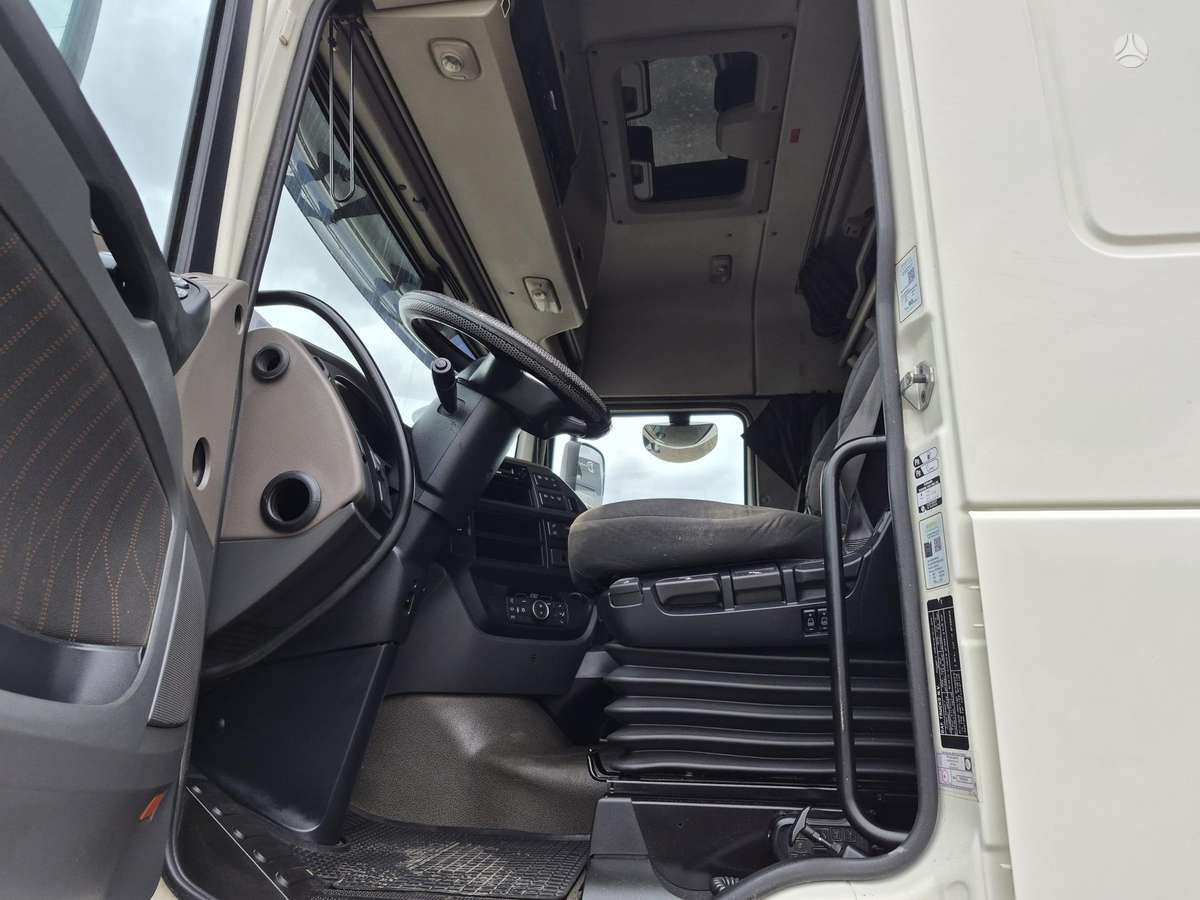 DAF XF106.480 Hidraulika, double sleeper