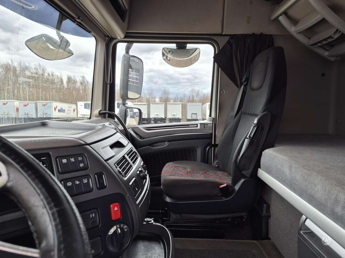 DAF XF106.480 Hidraulika, double sleeper