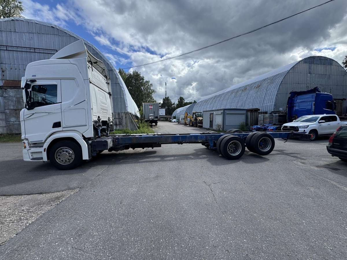 Scania R540, cab-chassis trucks