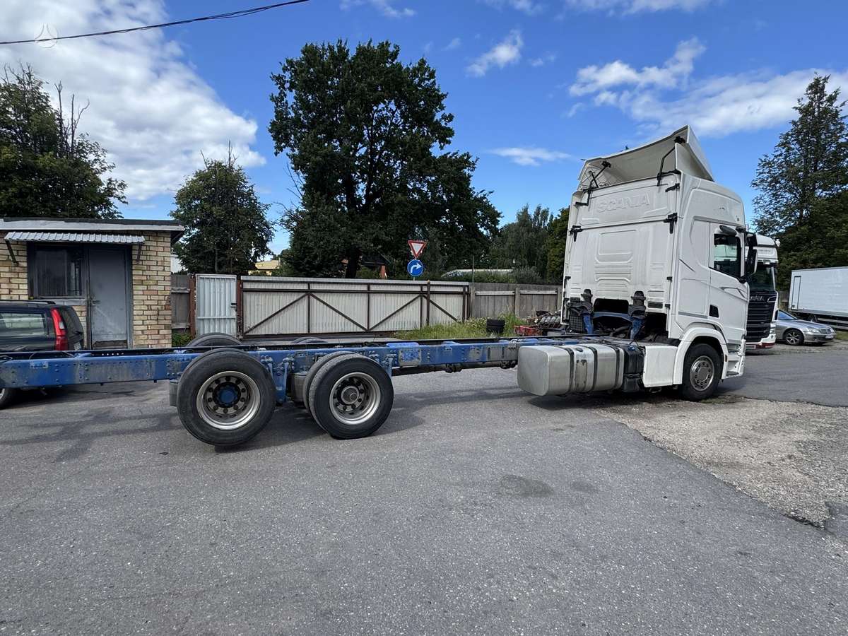 Scania R540, cab-chassis trucks