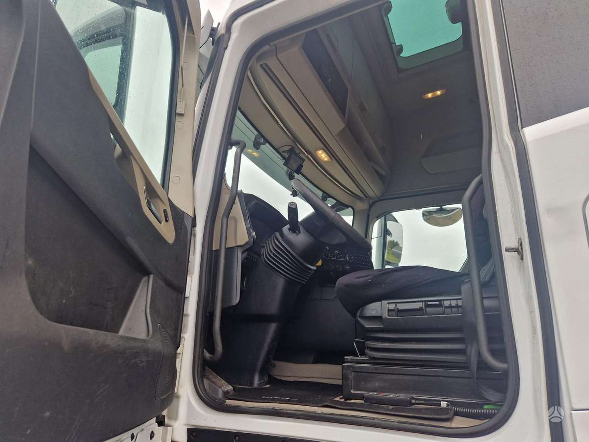 Ford F-MAX, double sleeper