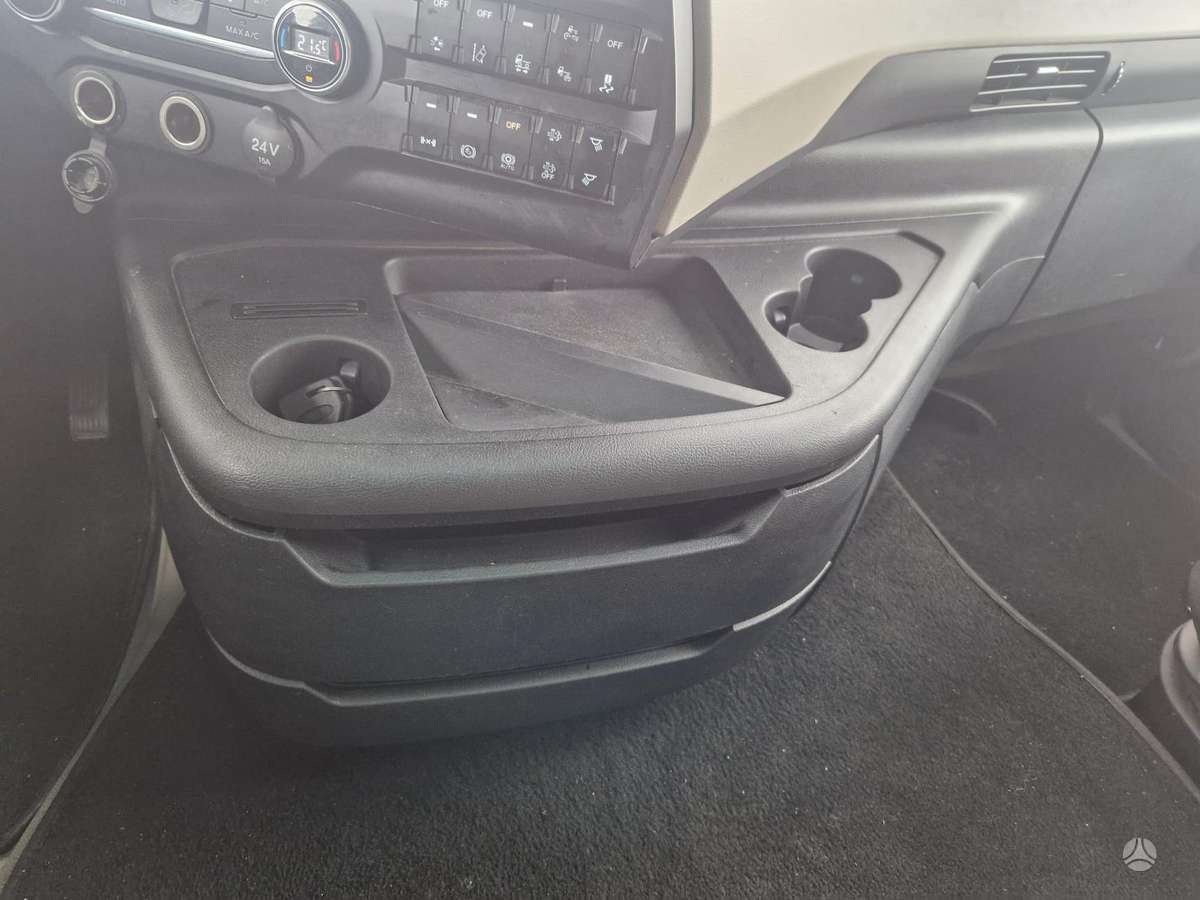Ford F-MAX, double sleeper
