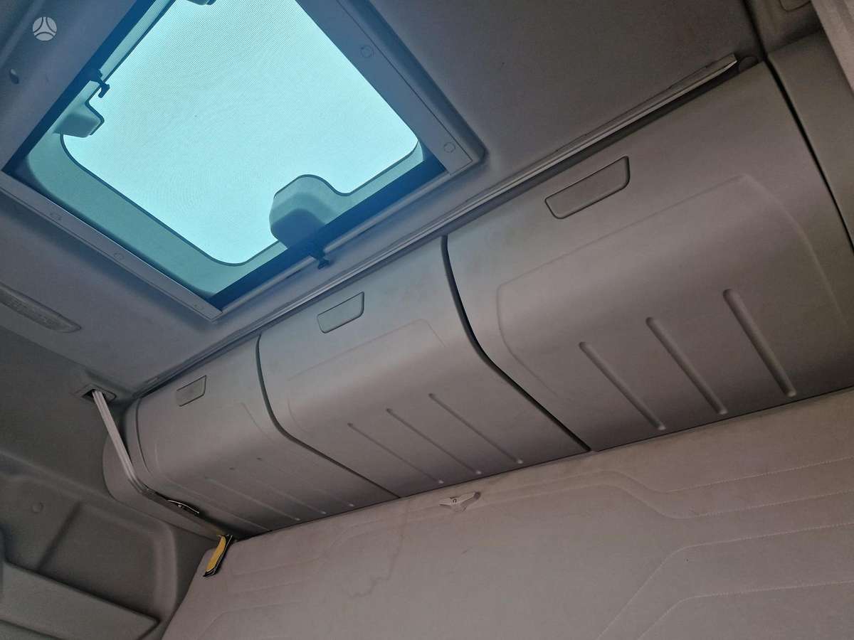 Ford F-MAX, double sleeper