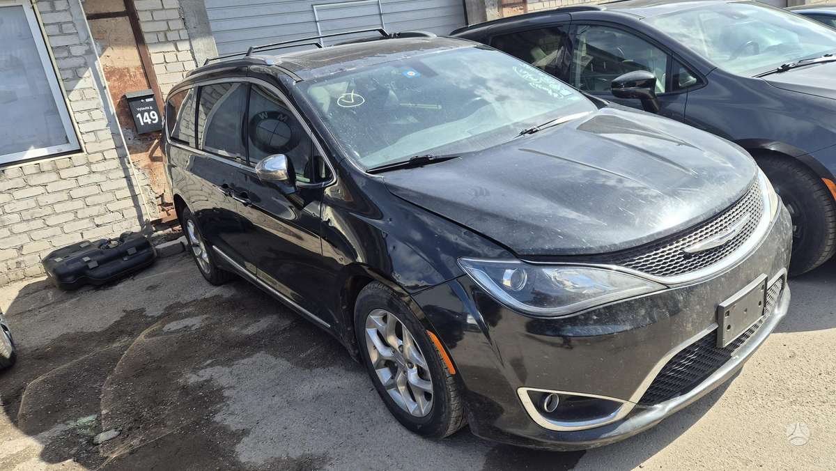 Chrysler Pacifica Limited