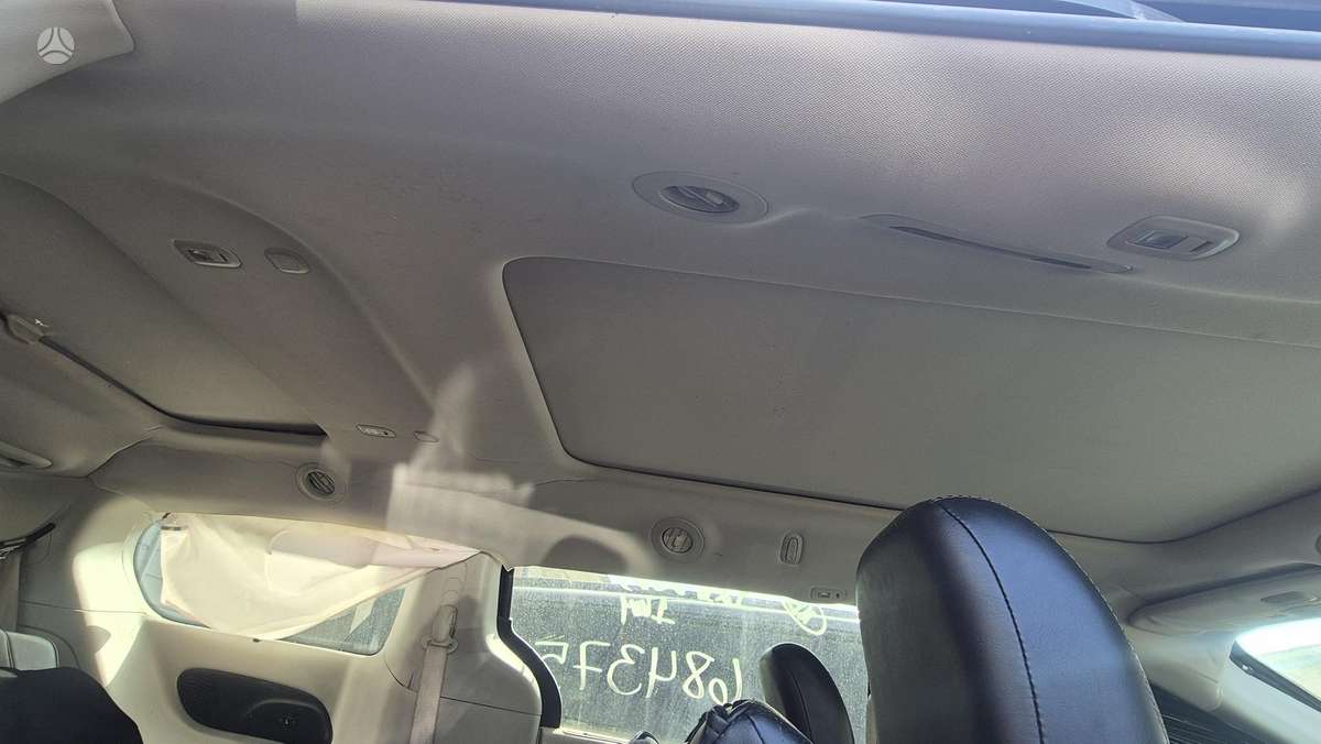 Chrysler Pacifica Limited