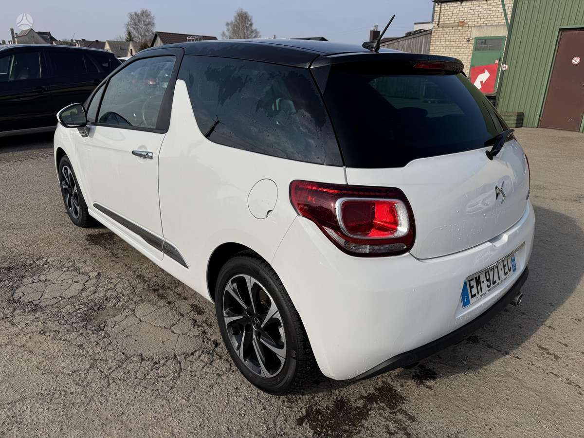 Citroen DS3, 1.2 l., hatchback
