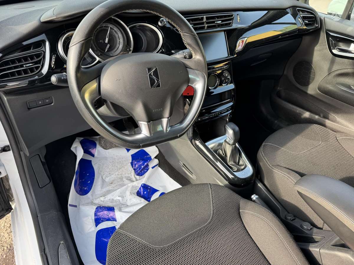 Citroen DS3, 1.2 l., hatchback
