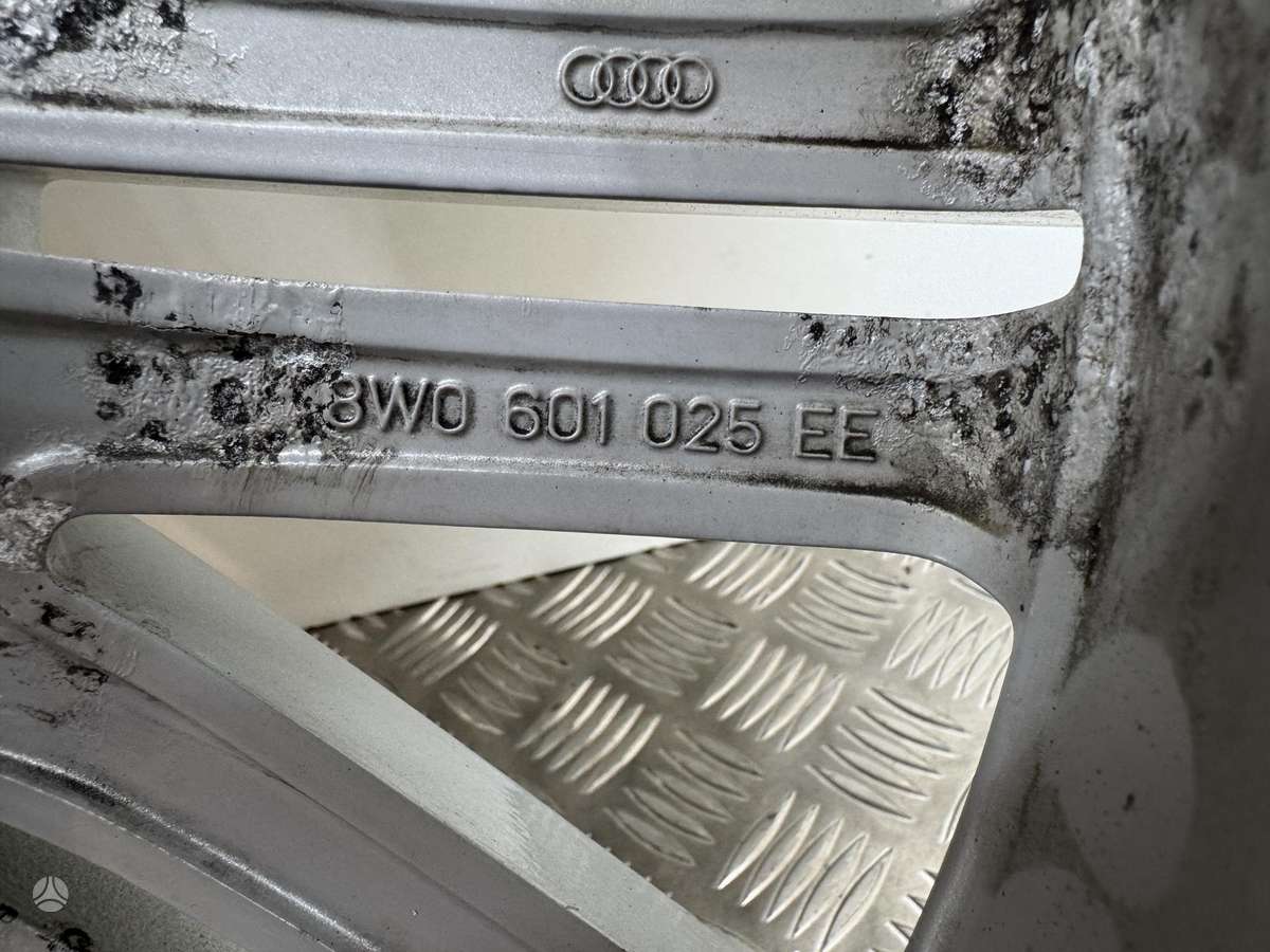 Audi A5, light alloy, R18