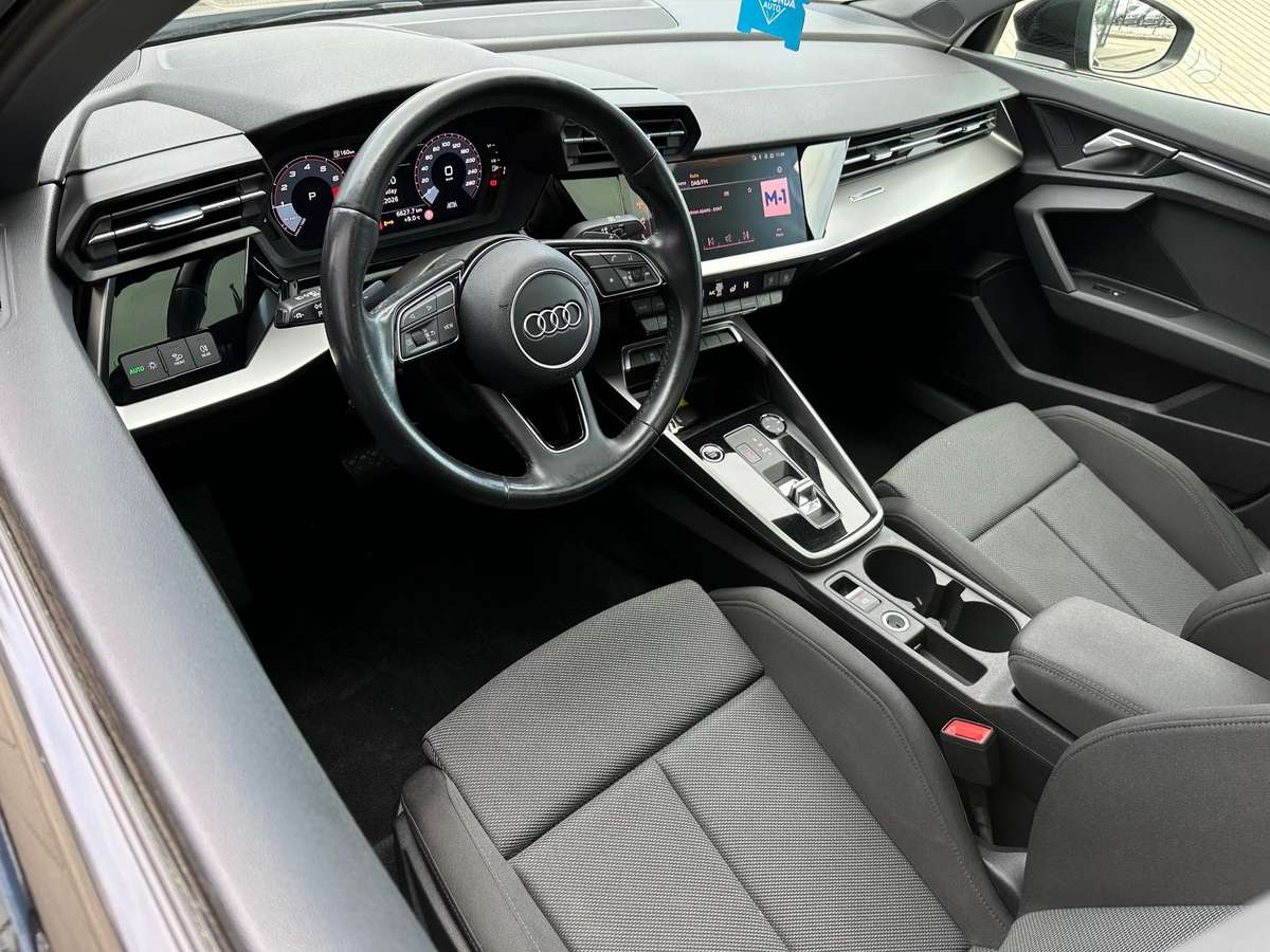 Audi A3, 1.0 l., Седан