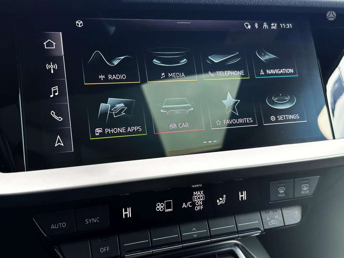 Audi A3, 1.0 l., Седан