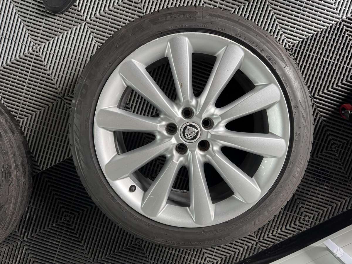 Jaguar, light alloy, R19