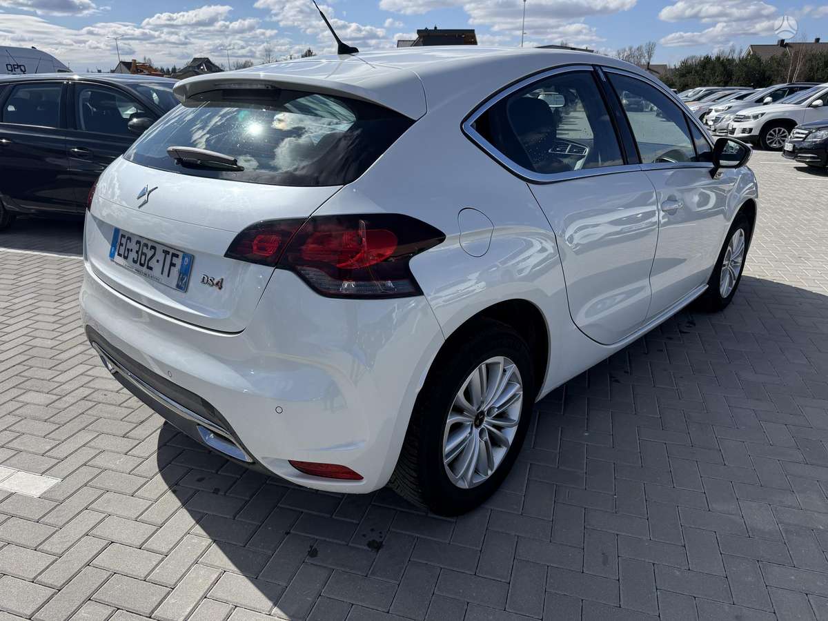 Citroen DS4, 1.6 l., Хэтчбек