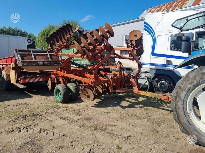 Kverneland 600, скребки, скрубберы
