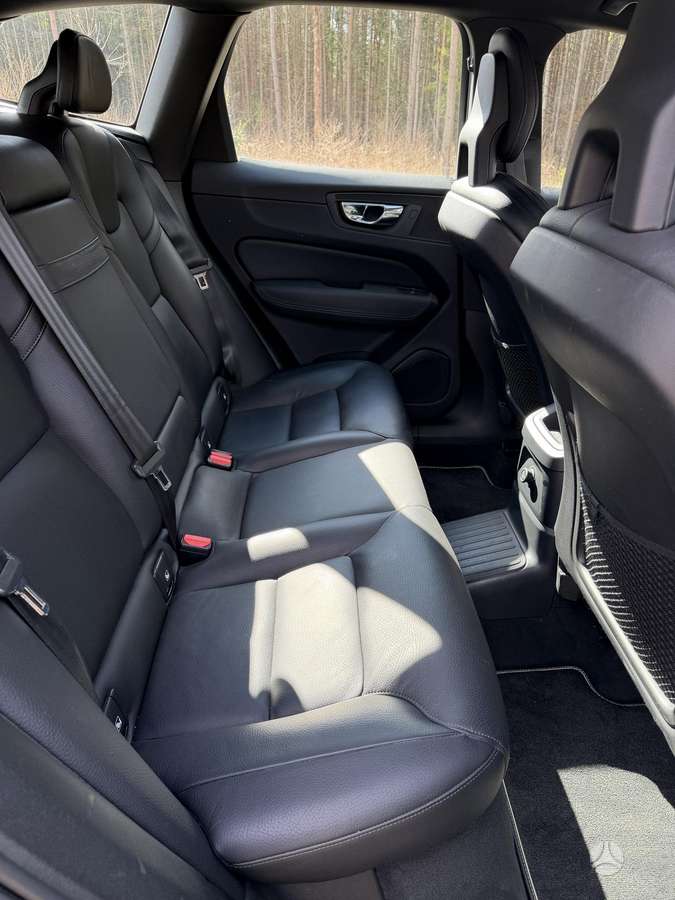 Volvo XC60 - 11