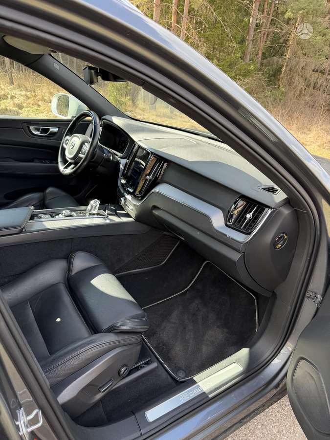 Volvo XC60 - 8