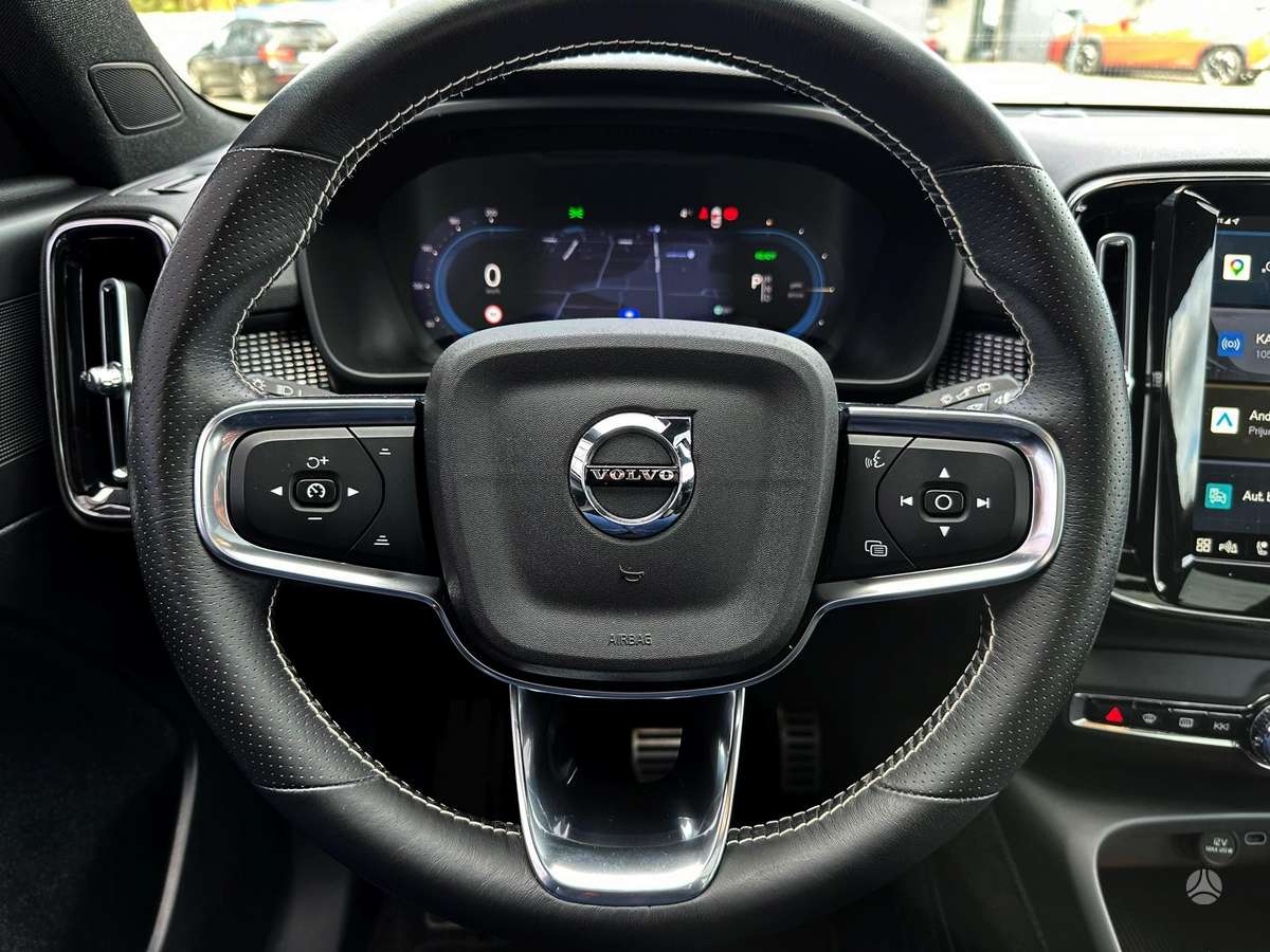 Volvo XC40 - 8