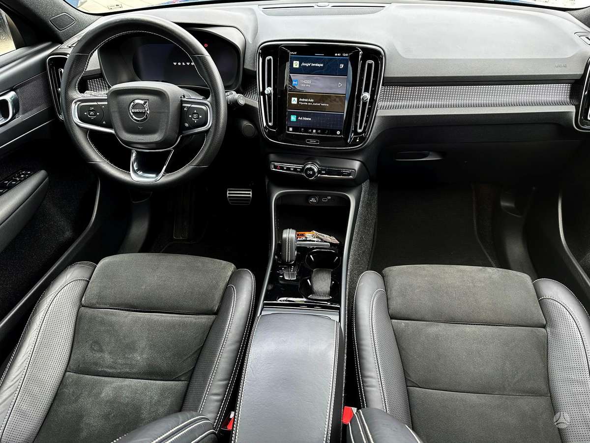 Volvo XC40 - 10
