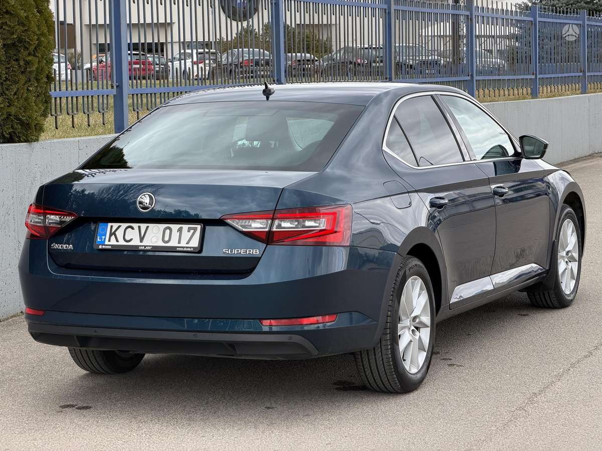 Skoda Superb, 1.8 l., Хэтчбек