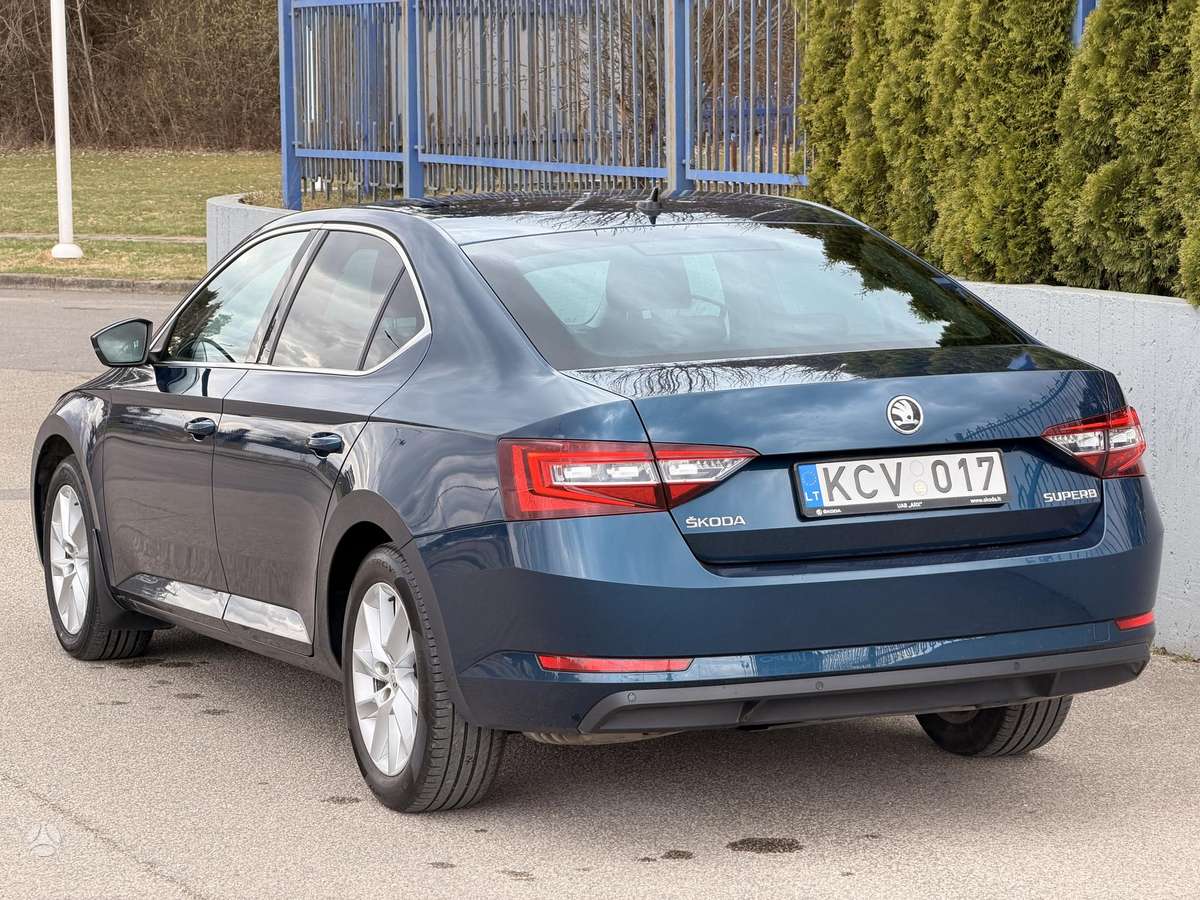 Skoda Superb, 1.8 l., Хэтчбек