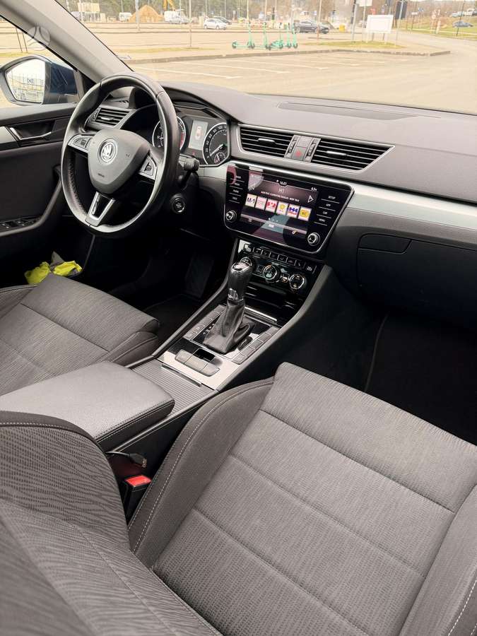 Skoda Superb, 1.8 l., Хэтчбек