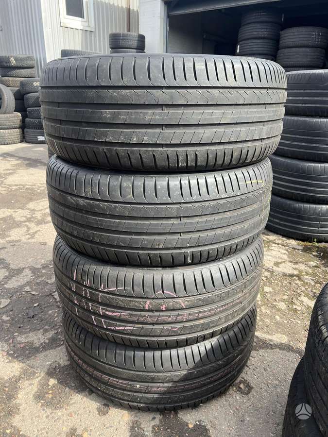 Pirelli Scorpion, summer 255/45 R19