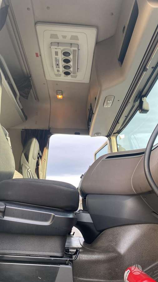 DAF XF 480 jau LT, double sleeper