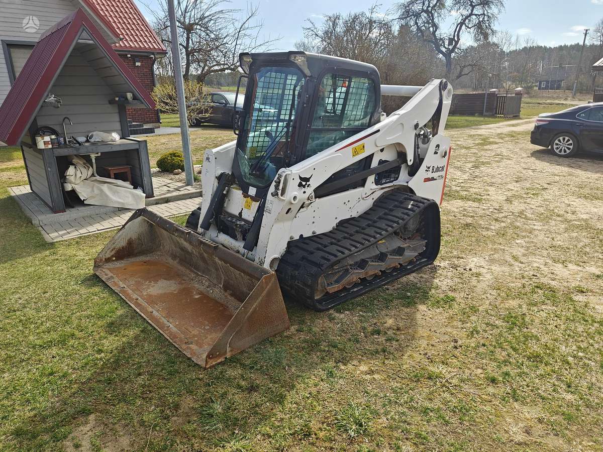 Bobcat T770, mini loaders