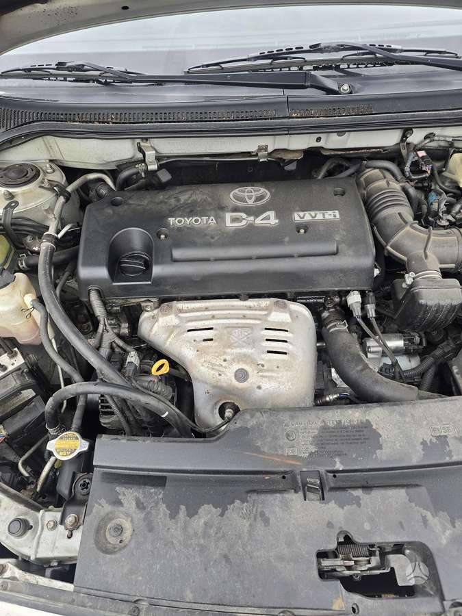 Toyota Avensis - 7