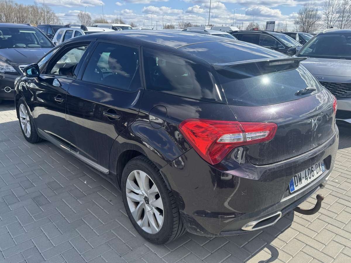 Citroen DS5, 2.0 l., hatchback