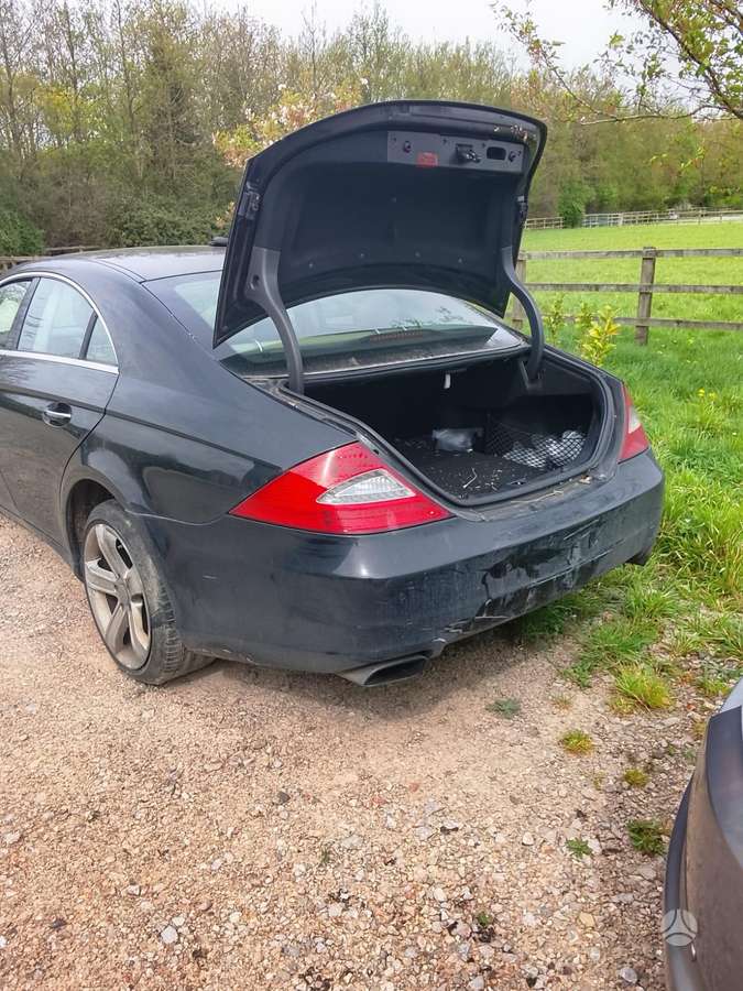 Mercedes-Benz CLS320