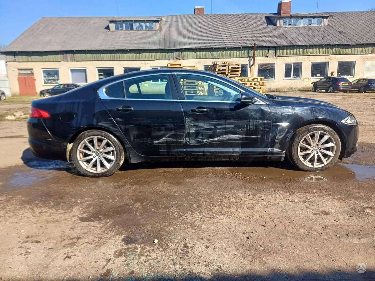 Jaguar XF по частям. Engine code 224dt color code pel