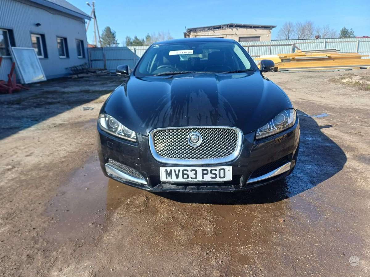 Jaguar XF rezerves daļās. Engine code 224dt color code pel